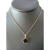 Collier avec pendentif fleur noire