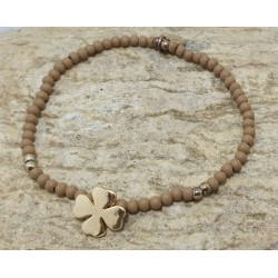 Bracelet en perle avec charm " Trèfle "– bijoux 7bis