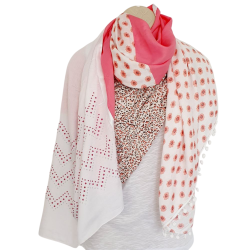 Foulard Ton rose et blanc motifs fleurs et léopard  By Saida