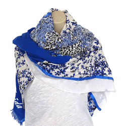 Foulard Tons bleu et blanc motifs fleurs By Saida