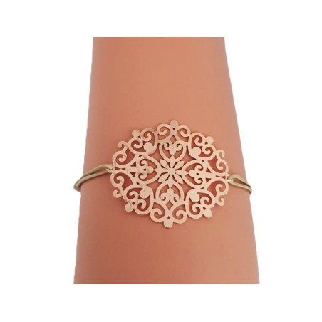 Bracelet élastique beige avec rosace en métal doré