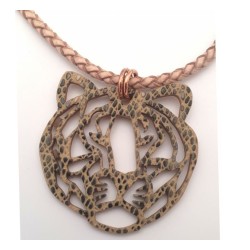 Collier cuir tressé beige – Pendentif tête de tigre
