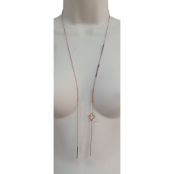 Collier cravate trèfle ajouré