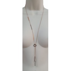 Collier cravate trèfle ajouré