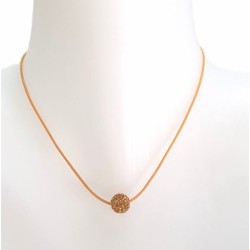 Collier perle sur cordon en...