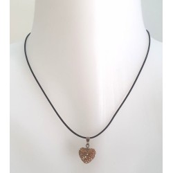 Collier cœur sur cordon en coton ciré
