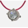 Collier ras-du-cou cordon rouge avec pendentif solitaire