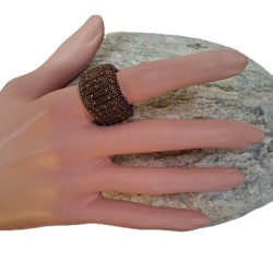 Bague large en perles de métal couleur bronze