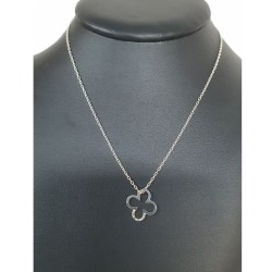 Collier trèfle ajouré...